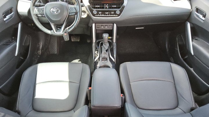 Toyota COROLLA CROSS  2023