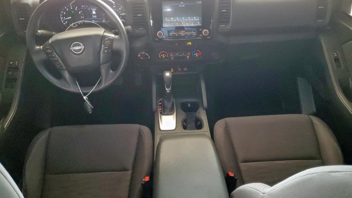 Nissan Frontier  2022