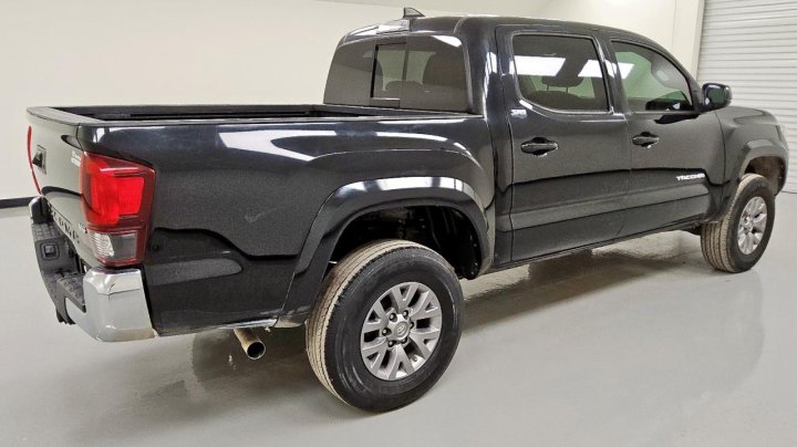 Toyota TACOMA  2019