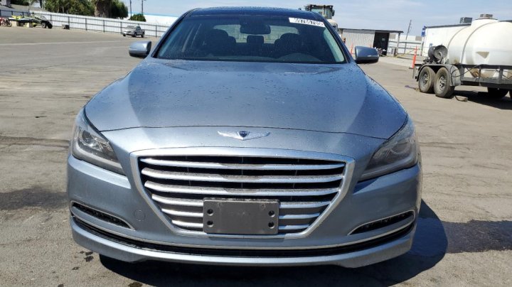 Hyundai Genesis  2015