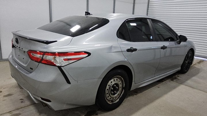 Toyota Camry  2020