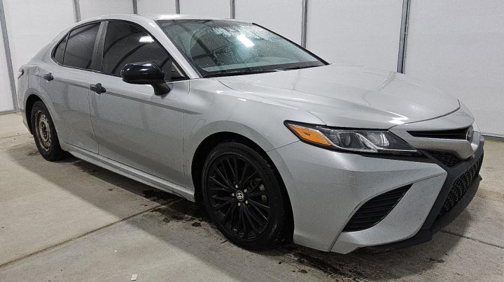 Toyota Camry  2020