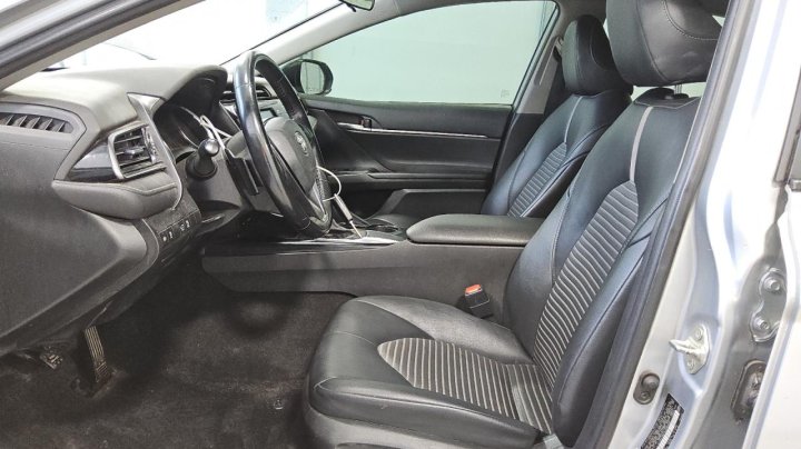 Toyota Camry  2020