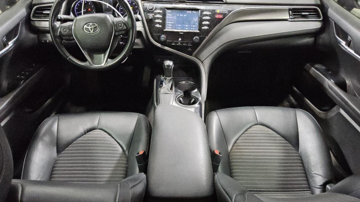 Toyota Camry  2020