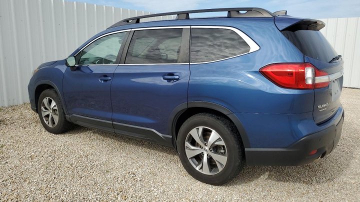 Subaru Ascent  2022