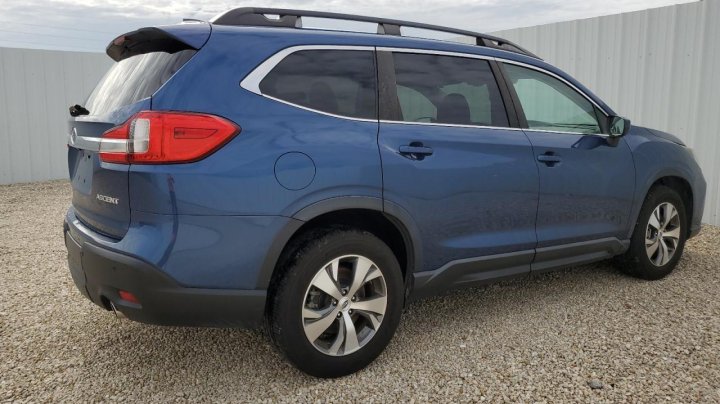 Subaru Ascent  2022