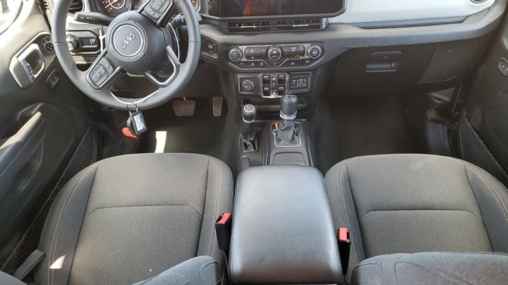 JEEP WRANGLER  2024