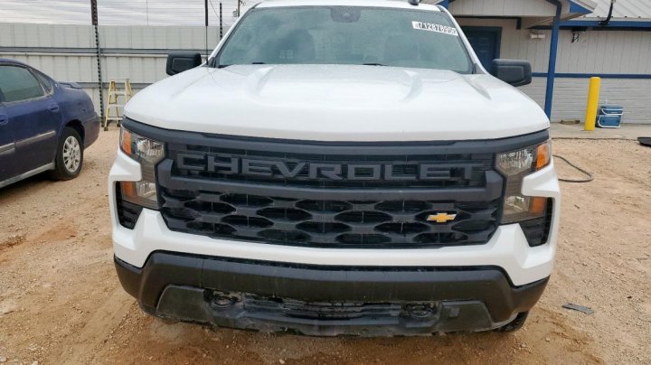 Chevrolet Silverado  2023
