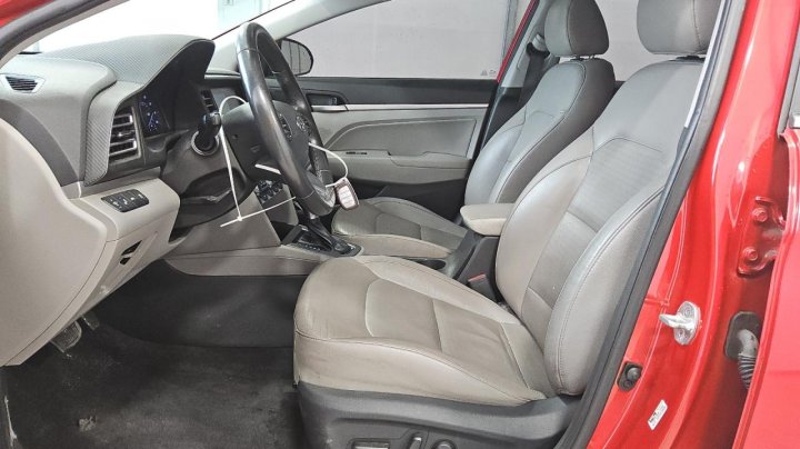 Hyundai Elantra SEL 2020