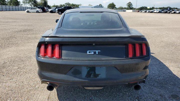 Ford MUSTANG GT 2017