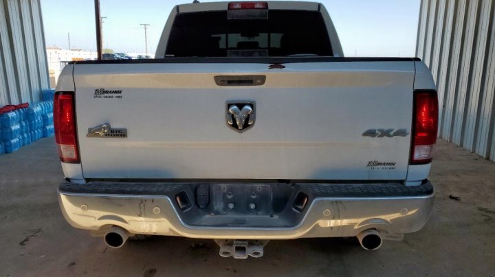 RAM 1500 SLT 2017