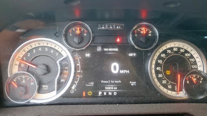 RAM 1500 SLT 2017
