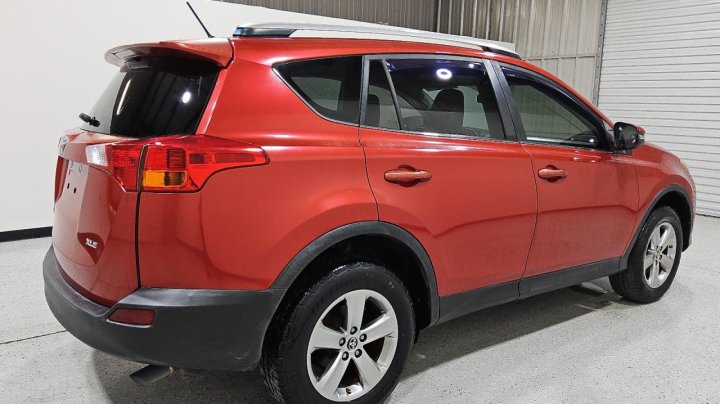 Toyota RAV4 XLE 2015