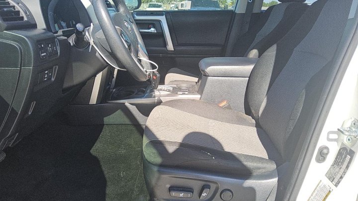Toyota 4runner SR5 2023