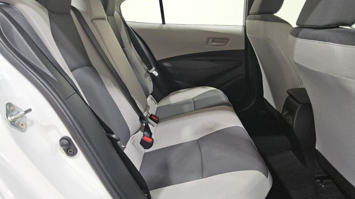 Toyota Corolla LE 2025