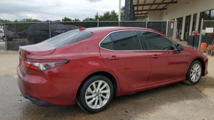 Toyota Camry LE 2021