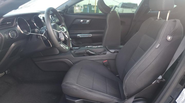 Ford MUSTANG  2016