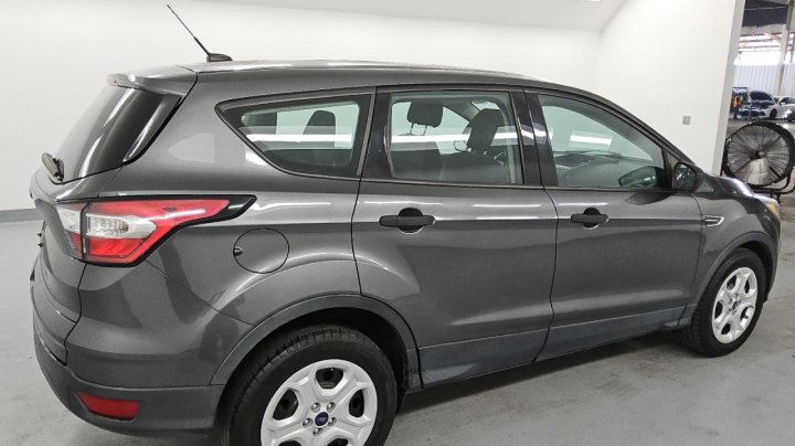 Ford Escape S 2017