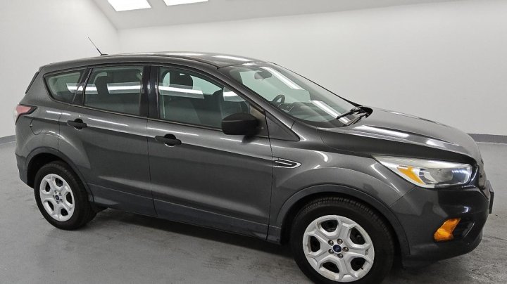 Ford Escape S 2017