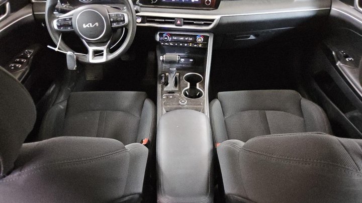 KIA K5 LXS 2023