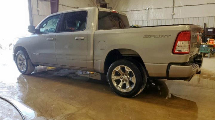 RAM 1500 BIG HORN/LONE STAR 2020