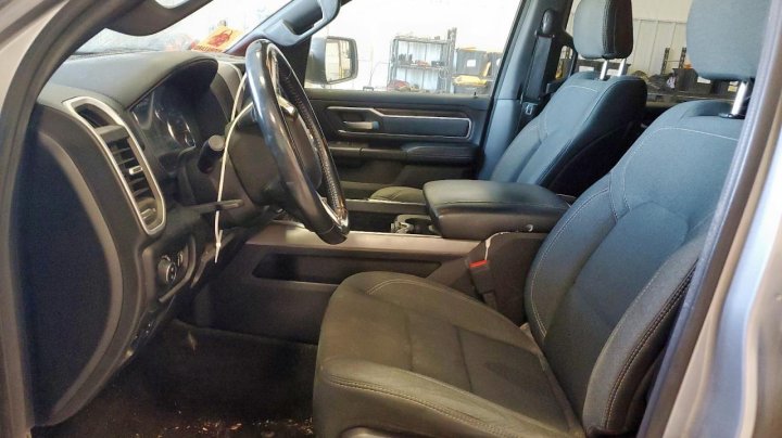 RAM 1500 BIG HORN/LONE STAR 2020
