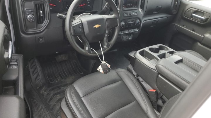 Chevrolet Silverado C1500 2023