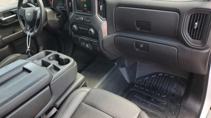 Chevrolet Silverado C1500 2023