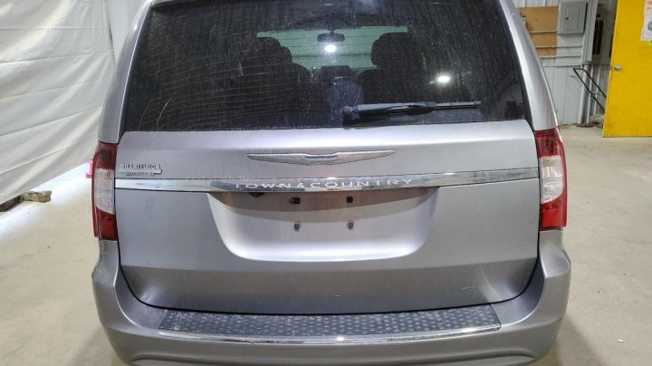 CHRYSLER TOWN & COUNTRY TOURING 2016