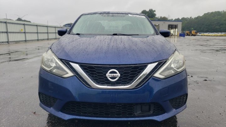 Nissan Sentra S 2018