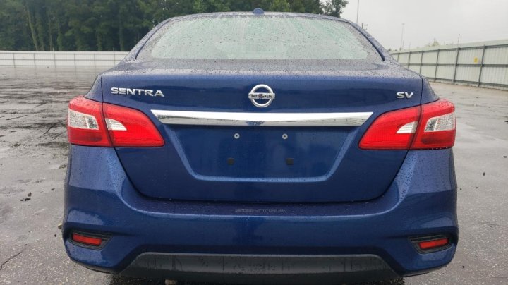 Nissan Sentra S 2018