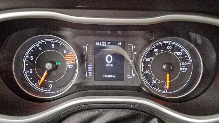 JEEP Cherokee LATITUDE PLUS 2018