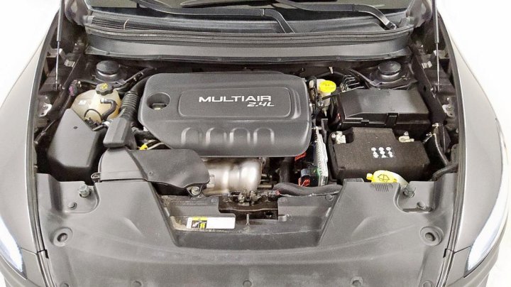 JEEP Cherokee LATITUDE PLUS 2018