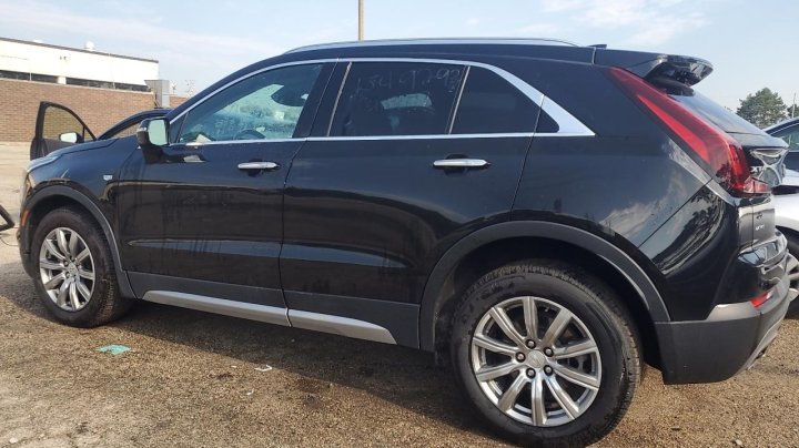 Cadillac XT4 PREMIUM LUXURY 2022