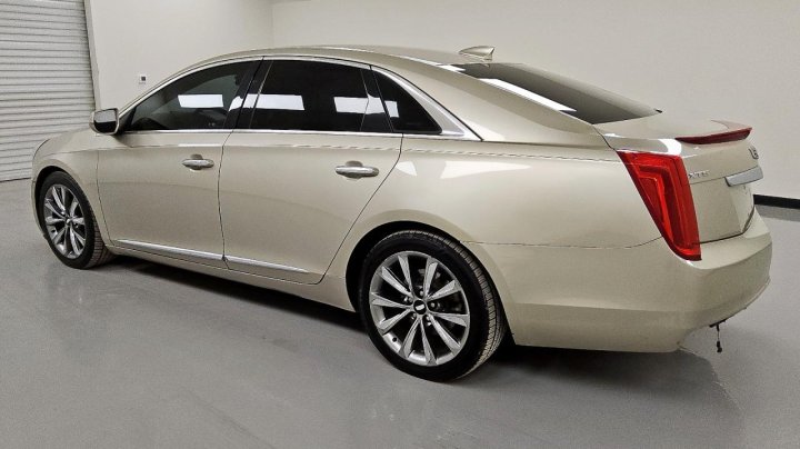 Cadillac XTS  2016