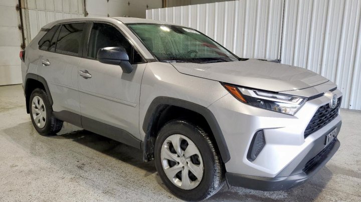 Toyota RAV4 LE 2023