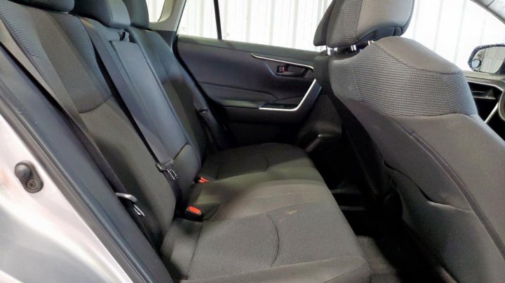 Toyota RAV4 LE 2023