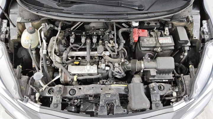 Nissan Versa SV 2021