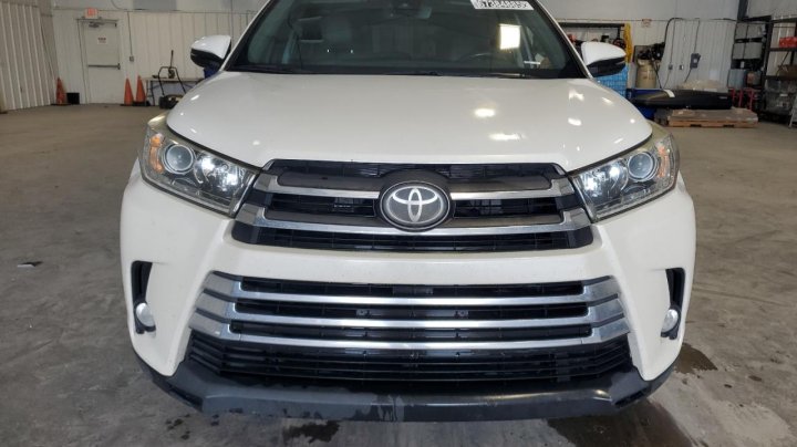 Toyota Highlander LIMITED 2017