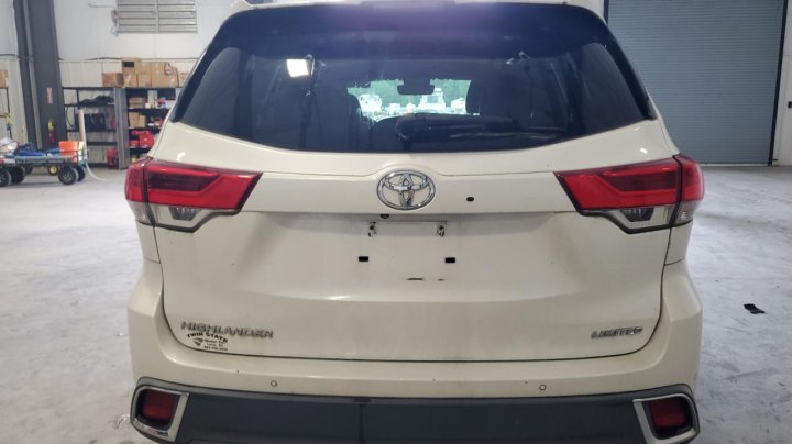 Toyota Highlander LIMITED 2017