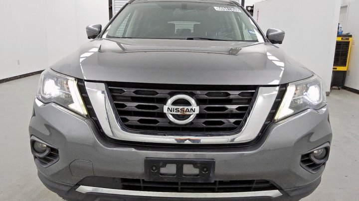 Nissan Pathfinder S 2019