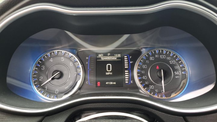 CHRYSLER 200 LIMITED 2015