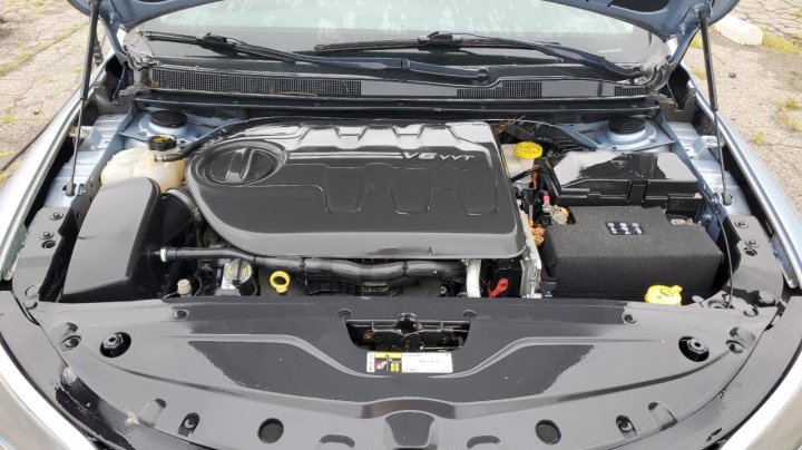 CHRYSLER 200 LIMITED 2015