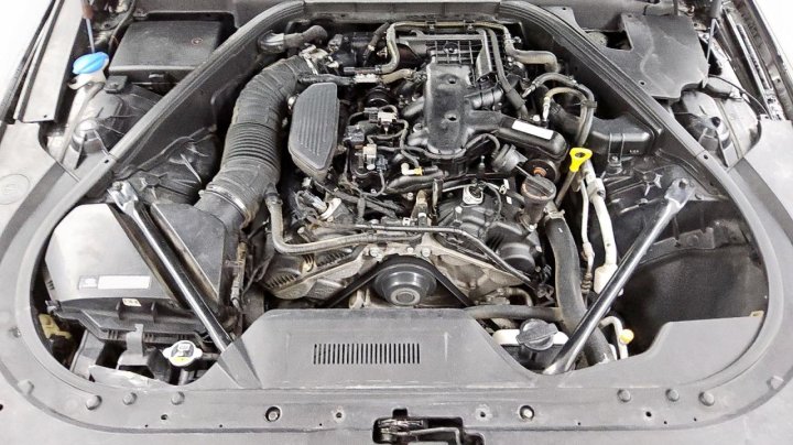 Hyundai Genesis 3.8L 2015
