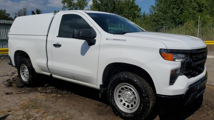Chevrolet Silverado C1500 2023