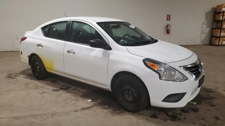 Nissan Versa S 2019