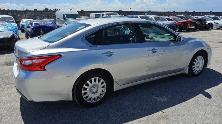 Nissan Altima 2.5 2016