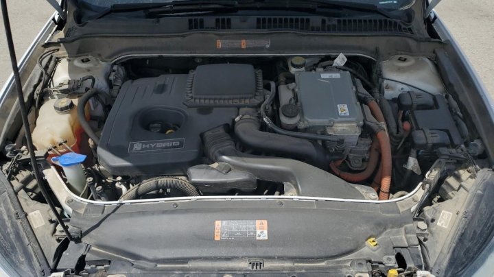 Ford FUSION SE HYBRID 2015