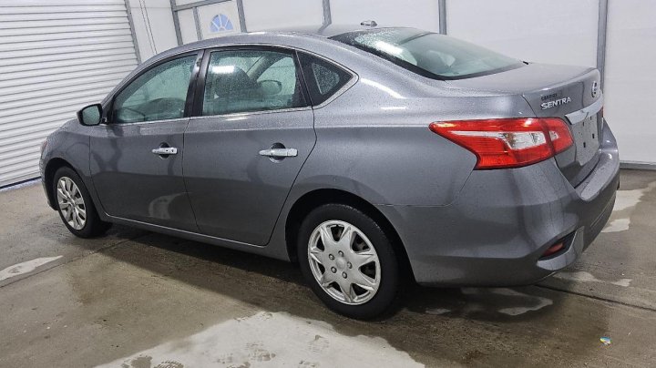 Nissan Sentra S 2017