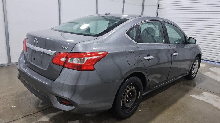 Nissan Sentra S 2017